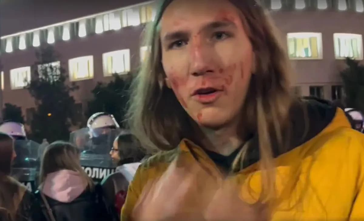 Represija policije - Vukašin Đinović