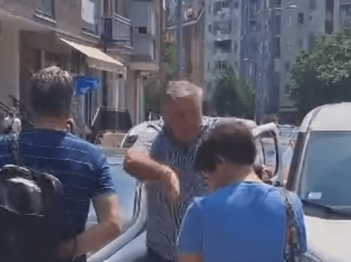 Napad na aktivistkinju Mariju Srdić tokom “16 minuta tišine” 06.06.2025